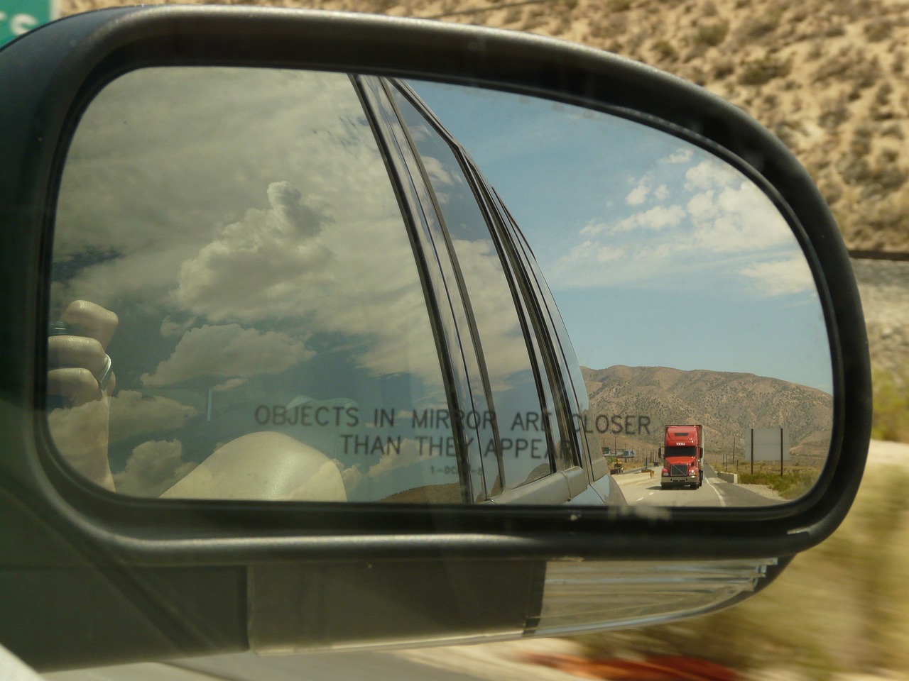 Rearview Mirror showing "objects are closer"